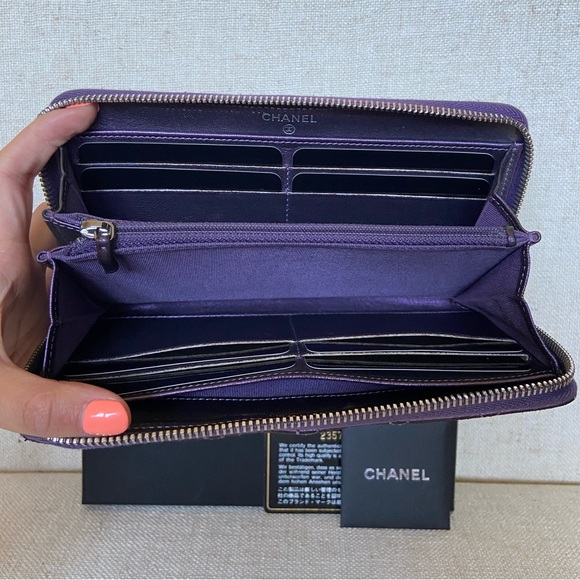 Chanel Iridescent Purple Quilted Zippy Wallet - Picture 5 of 11